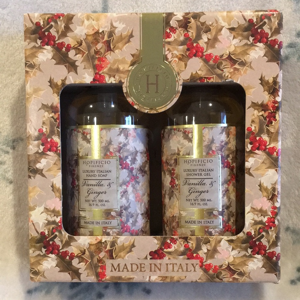 Holiday Christmas Winter Hollyberry Hopificio Scented VanillaGinger Soap Set NWT